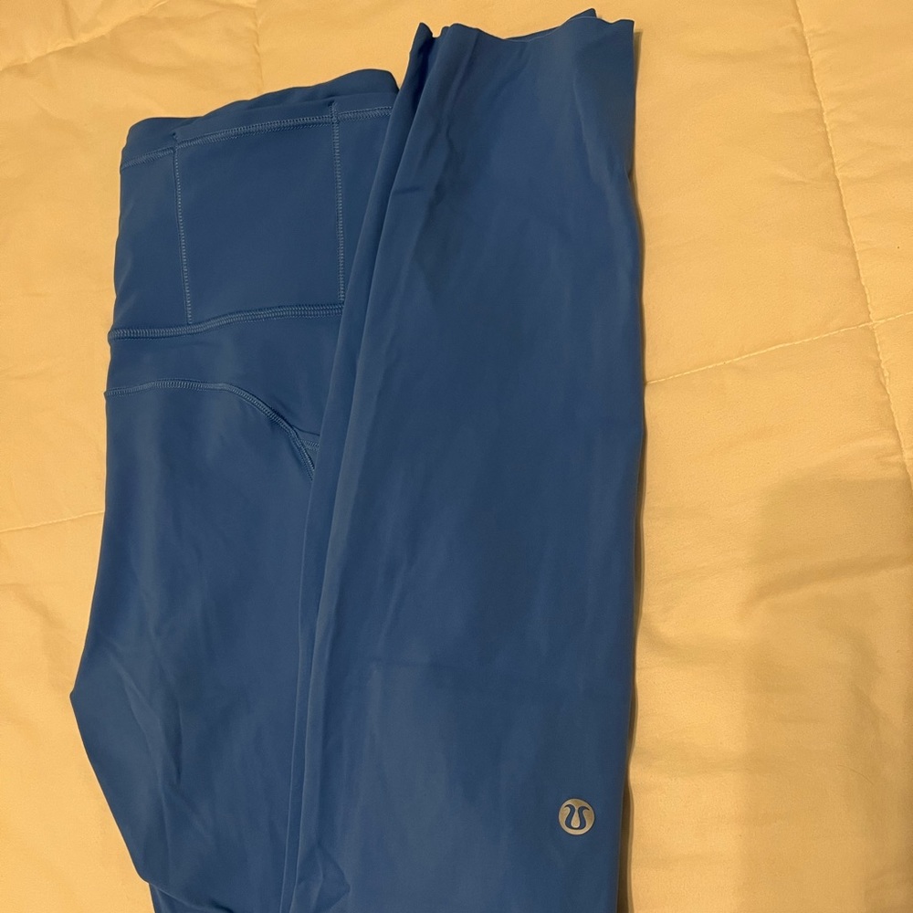 Blue lululemon leggings - Size 6 - Full Length - Picture 6 of 7